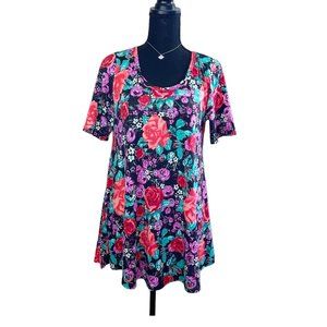 lularoe floral shirt